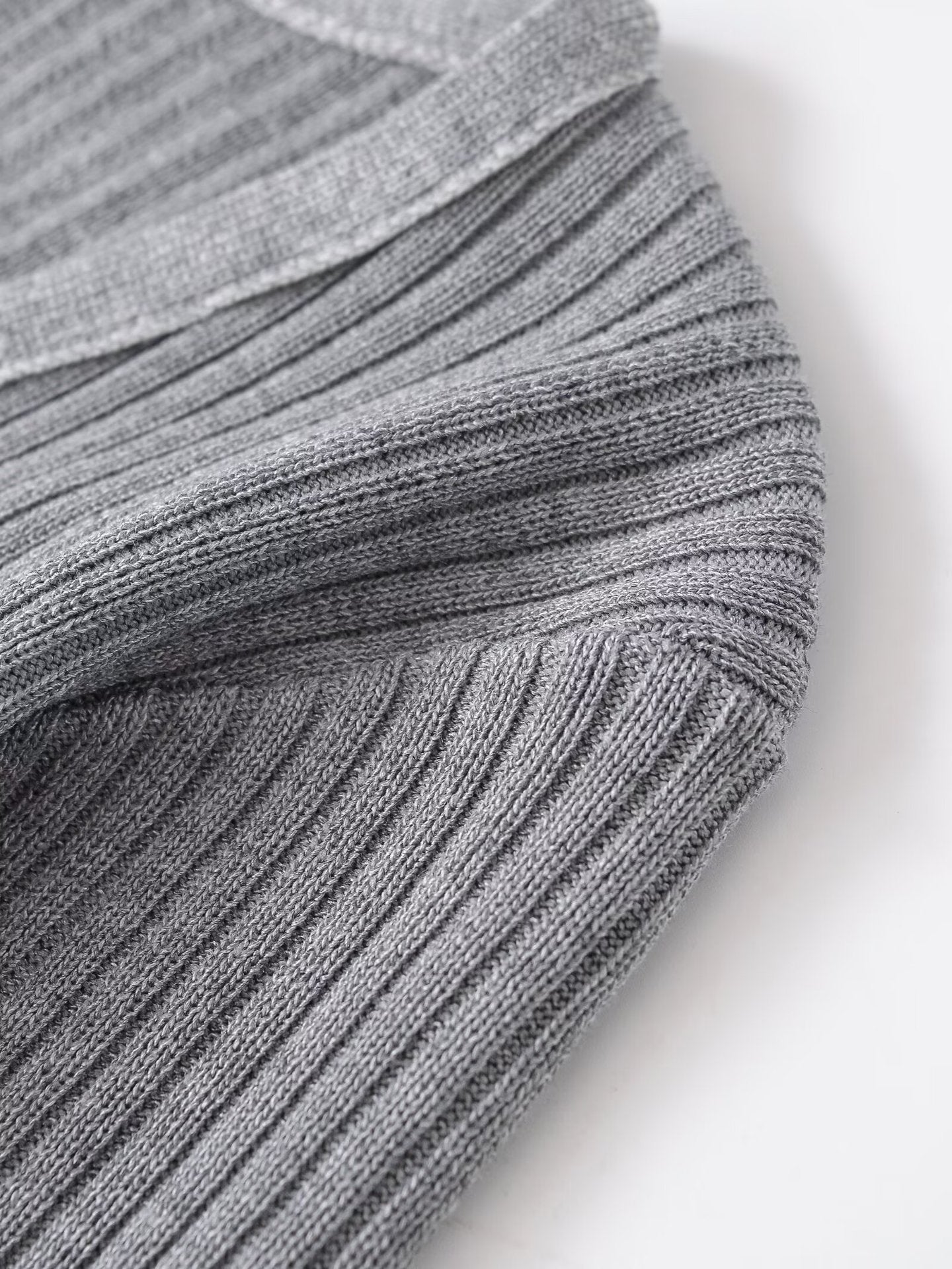 Slim fit V-neck long sleeved layered decoration