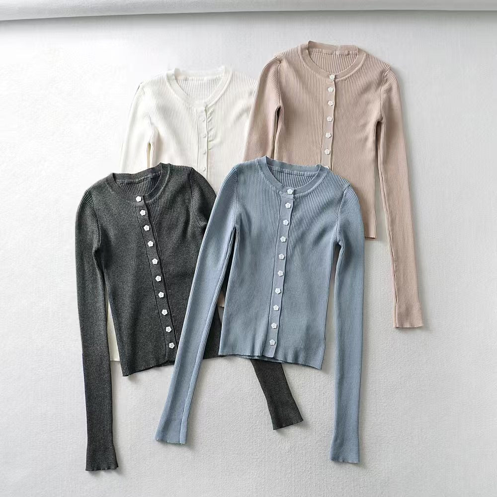 Round neck buckle long sleeved elastic slim fit top