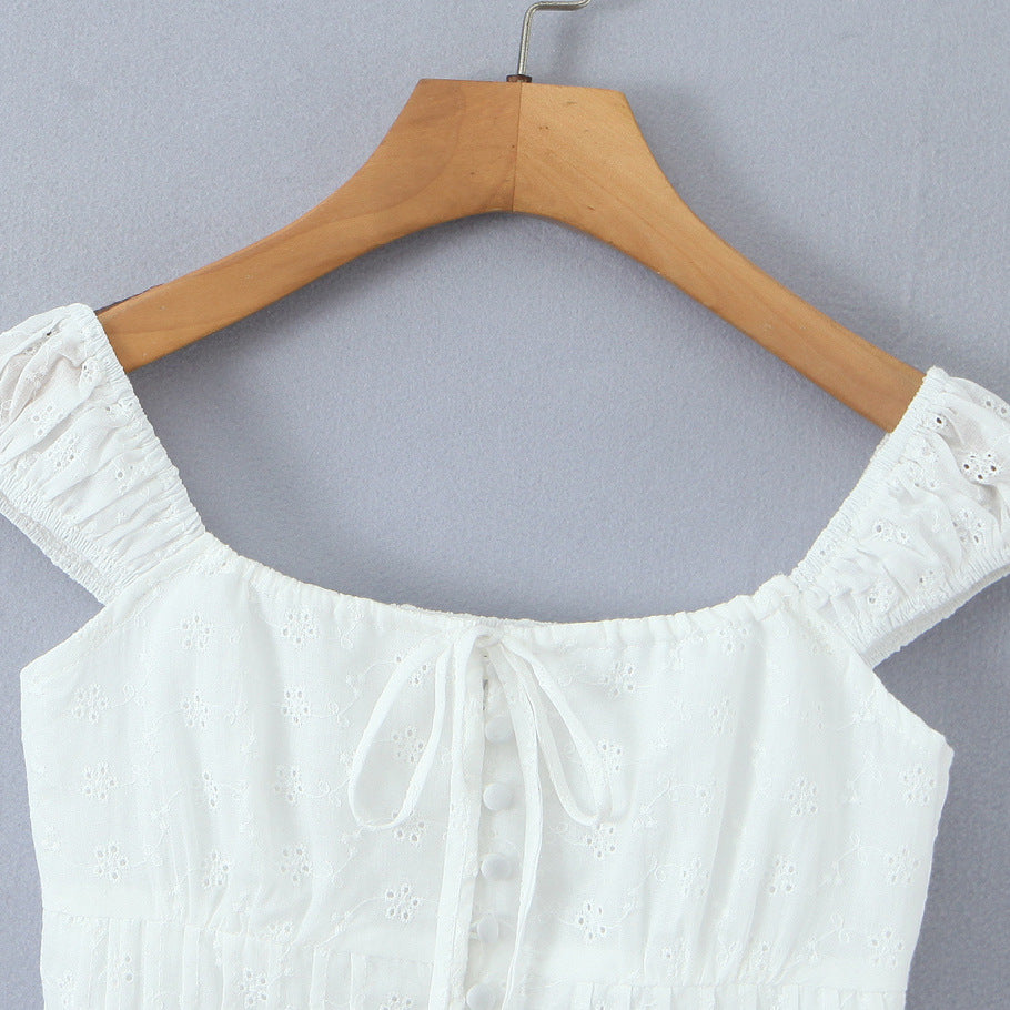 Embroidered pleated single breasted top with floral embroidery