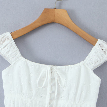 Embroidered pleated single breasted top with floral embroidery