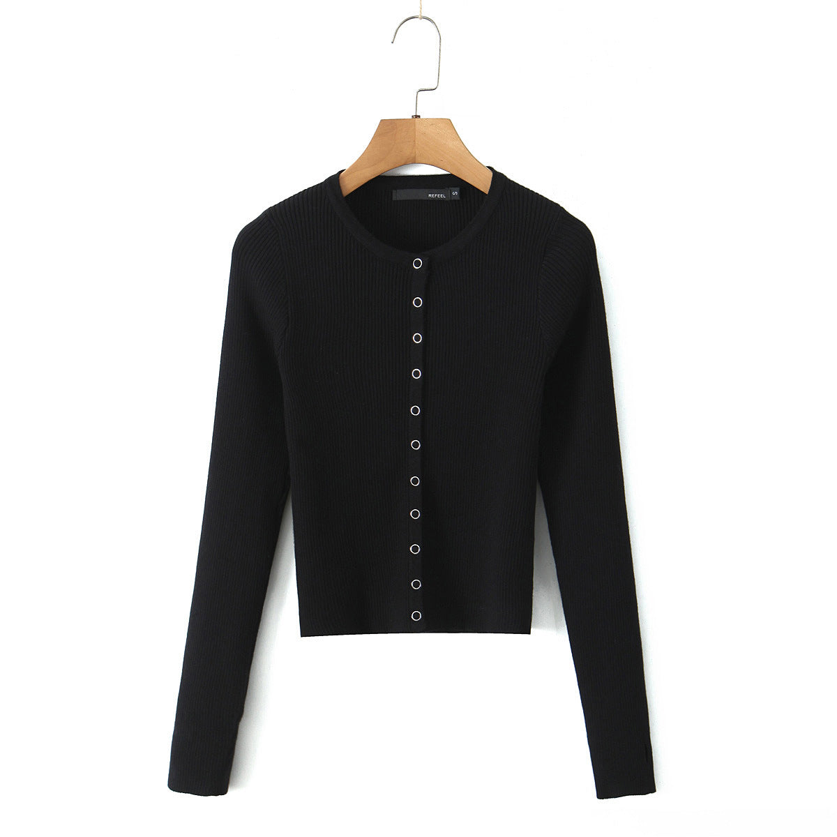 Round neck single breasted long sleeved top