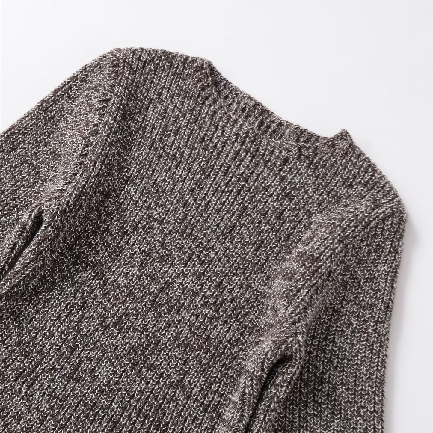 Tassel knit round neck short sleeved top