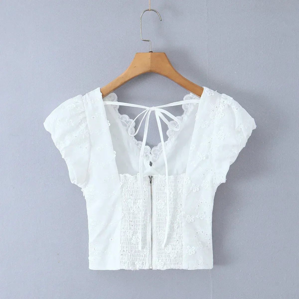 3D Jacquard Back Zipper Bubble Sleeve V-neck Small Top