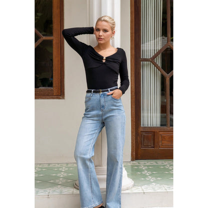 V-neck long sleeved women's top